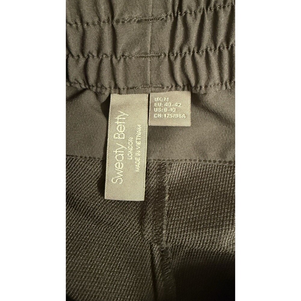 Sweaty Betty Black Athletic Shorts UK 14 US 10 Elastic Waist Zipper Pockets - Picture 9 of 9